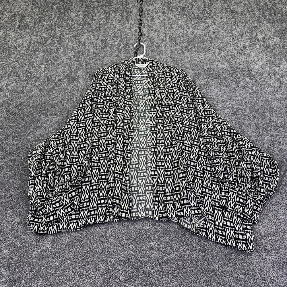 CJ Banks Top Womens 3X Black White Geometric Open Front Kimono Sleeve Blouse